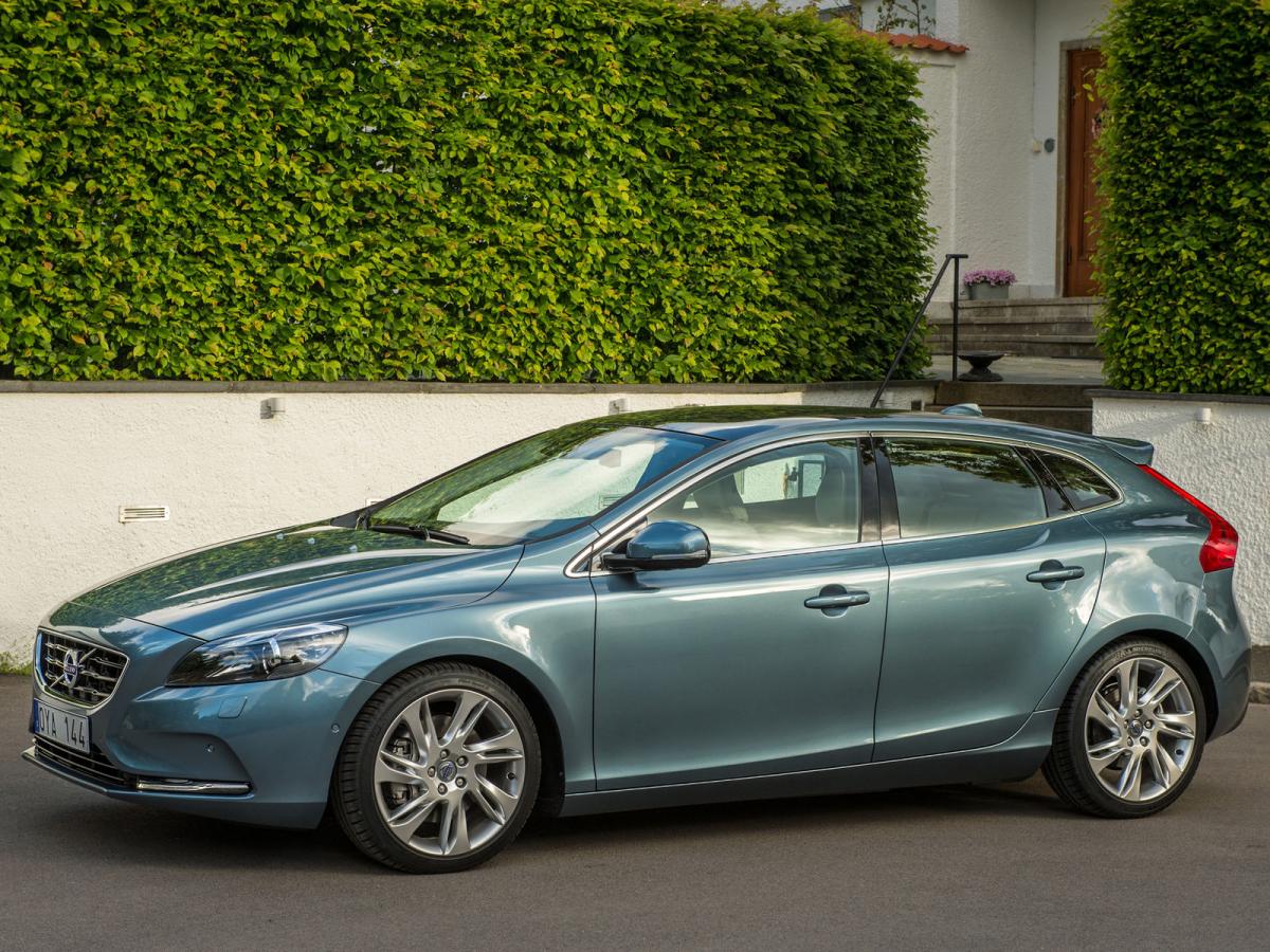 volvo-v40-2012-1-5-t3-152-hp-automatic